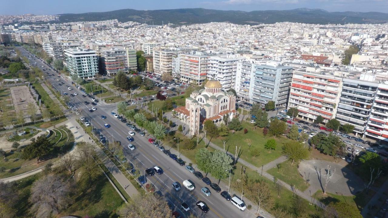 Oli'S Luxury Apartment 塞萨洛尼基 外观 照片